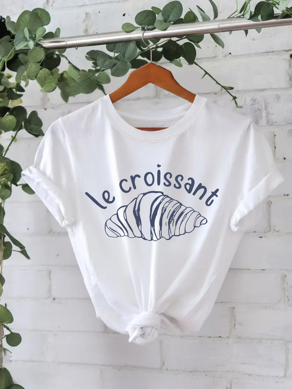 Short sleeved womenShort sleeved women